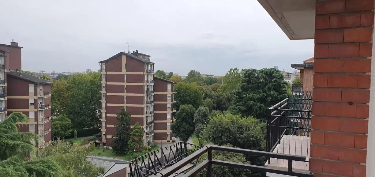 Parkside Heaven Milano Affori Apartment 0*, Milan